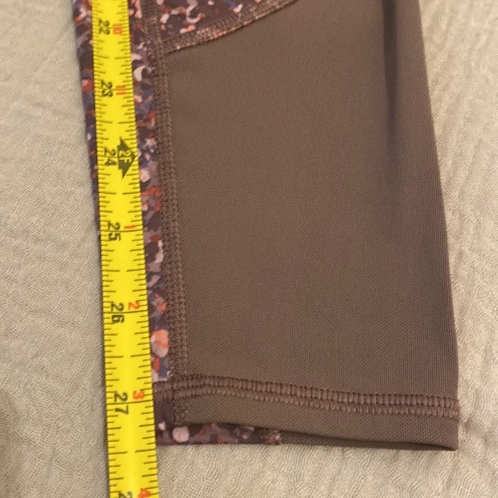 ATHLETA RAINIER PRINTED MESH TIGHT LEGGINGS. Size S . Very good condition - Picture 9 of 10